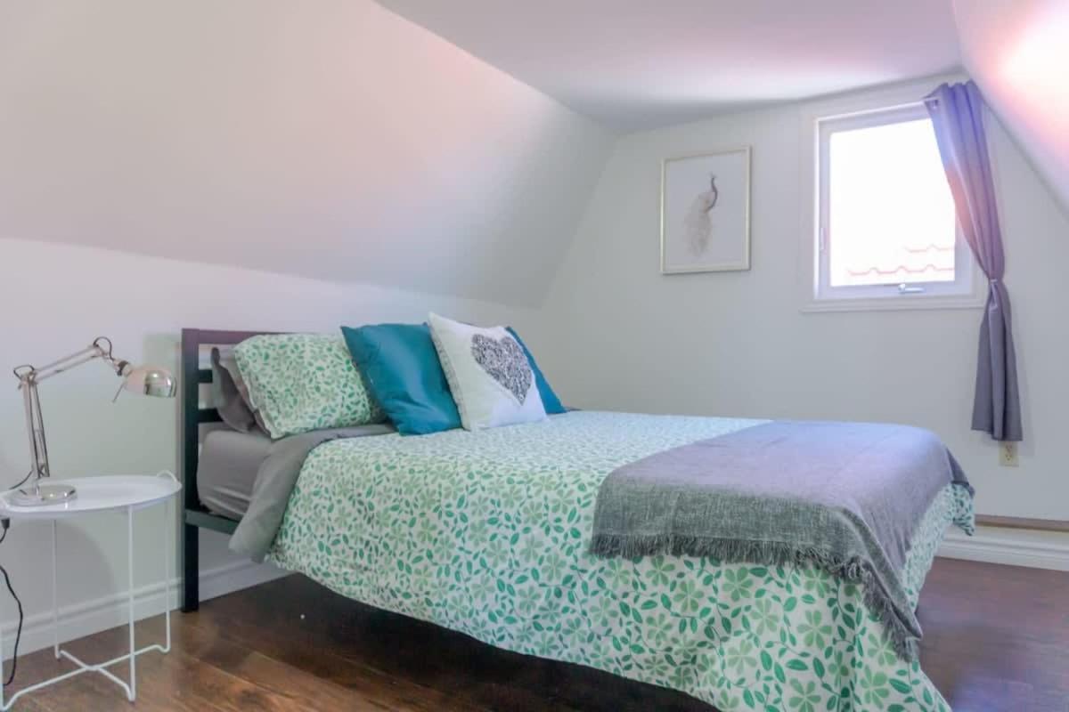 Appartamento Amazing location in Saint John 2 Br Modern Parking New Esterno foto
